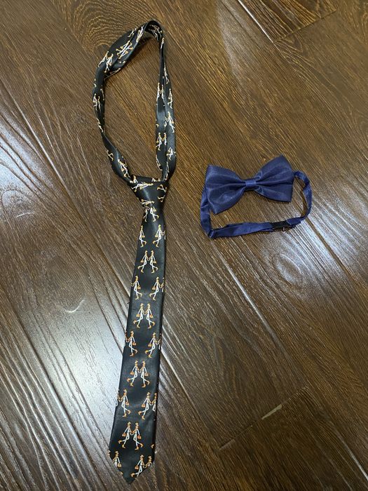 Дизайнерский галстук из шелка и бабочка