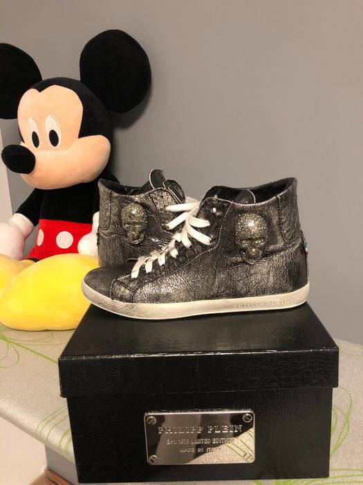 Vând bascheți damă Philipp Plein