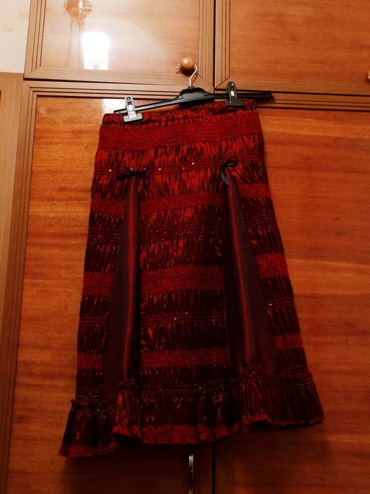 Продам платья и юбки