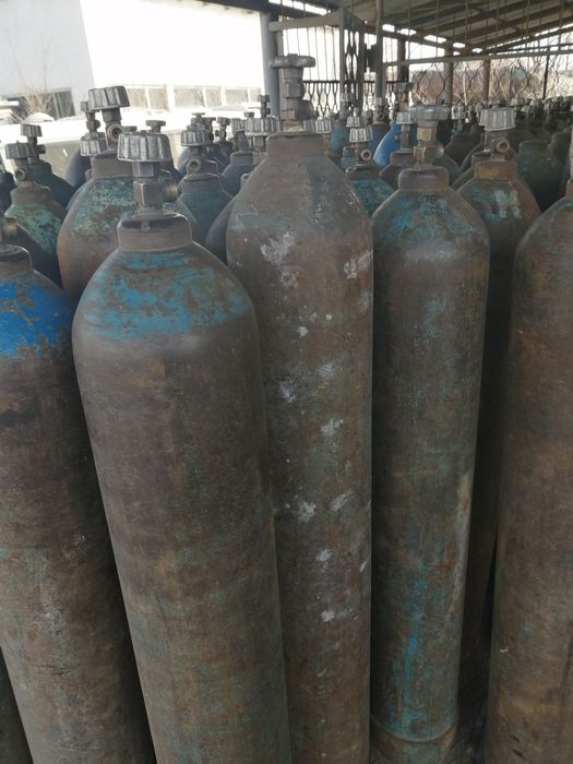 Продам кислородные баллоны