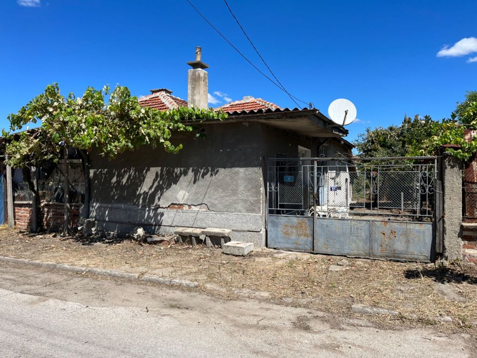 Продава се Къща в Свиленград - 697 кв.м за 95 €/кв.м - Снимка #2