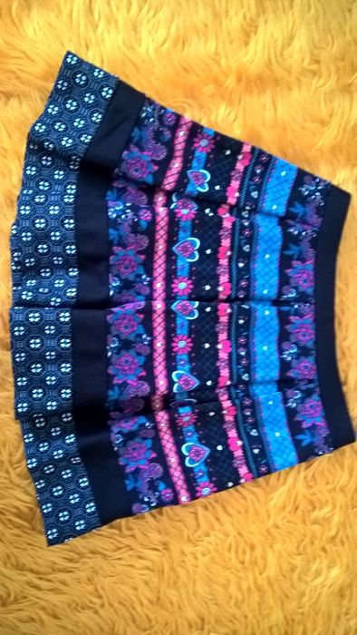 Прекрасна пола от трико