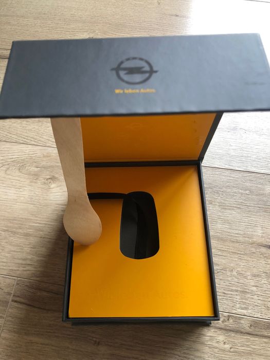 Vand cataloage originle Opel 20 buc in lb romana