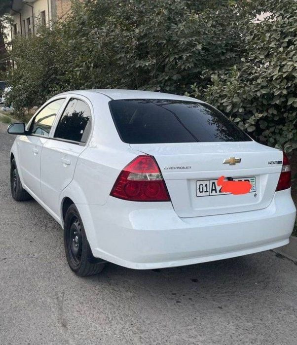 Нексия 3 автомат, сухая аренда 250.000 сум в день