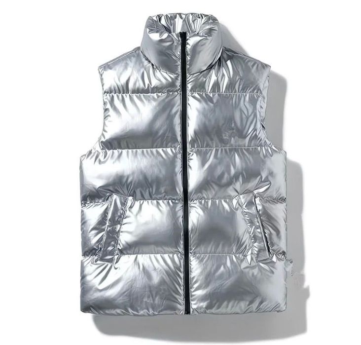 Куртки, пуховики, футболки и тд