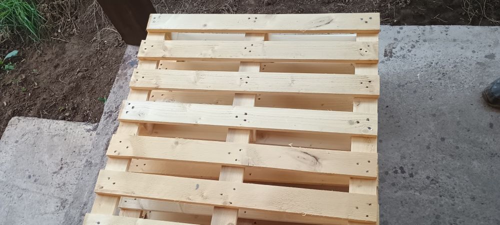 Нови дървени палета