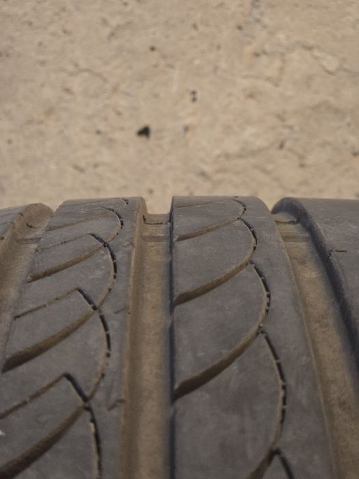 Летни гуми 255 35 20 дот 22