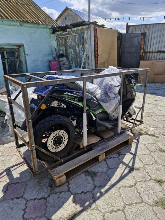 Скутер обсолютно новый