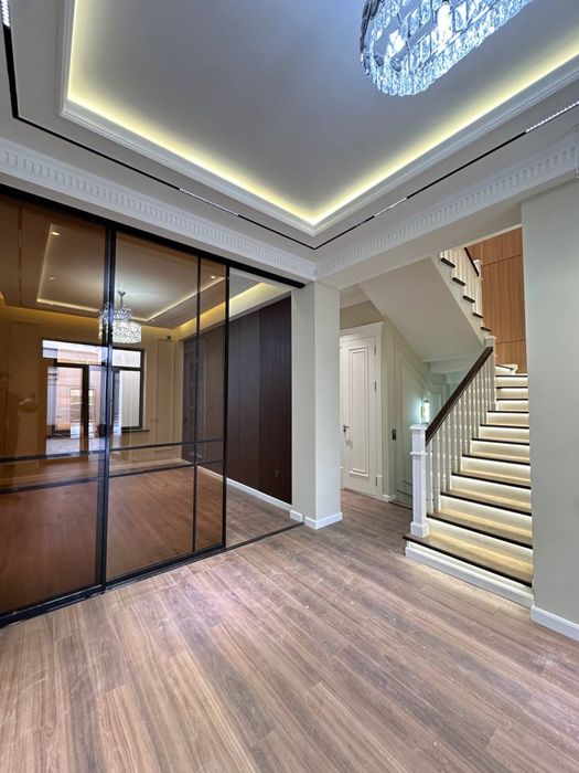 Evro uchaska 1.5 Sotix 6 xona Sergeli xonabod kotta 50 metr