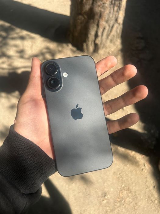 Продам iPhone 16