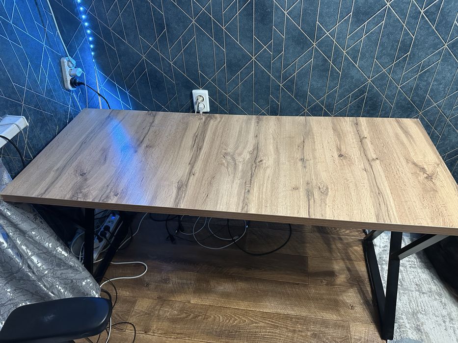 Компьютерный стол 150х60х70