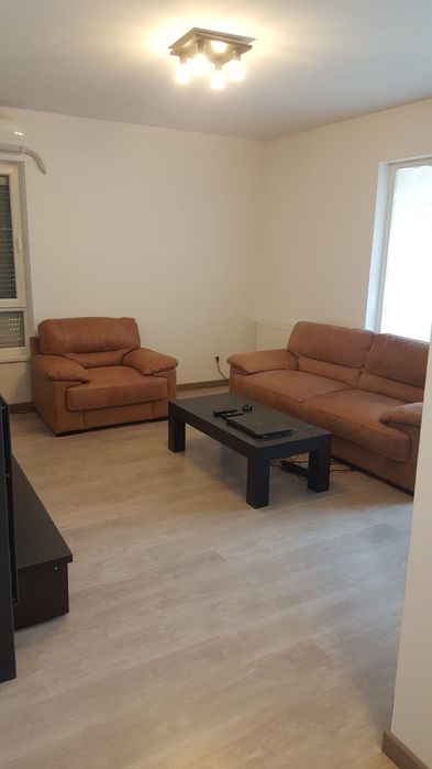 Proprietar 3 camere Militari Residence 72 mp 2 bai parcare langa Lidl