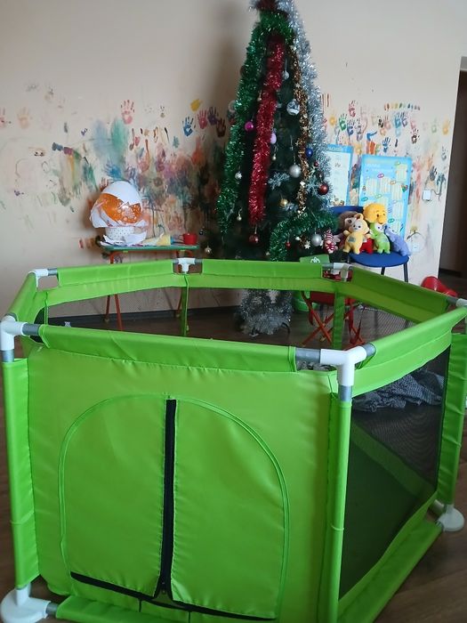 Детский бассейн для шариков.