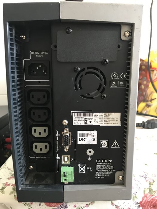 UPS  Eaton Evolution 850