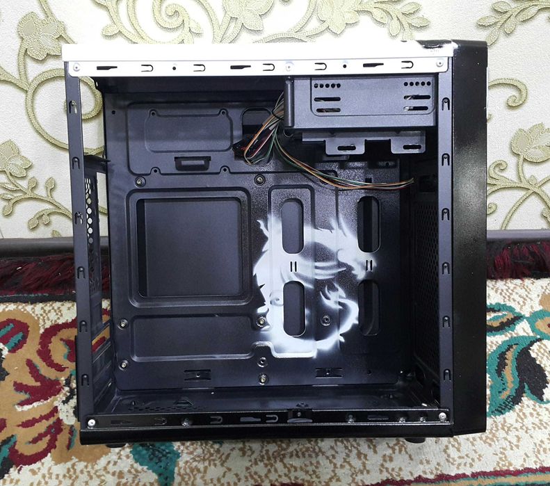 тематика MSI Пустой корпус Mini-ATX фирмы Zeus