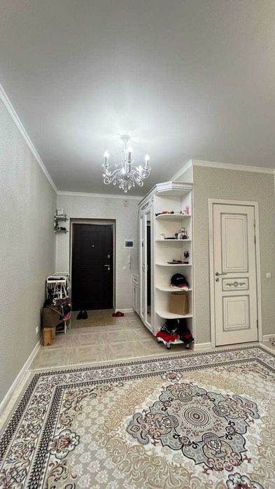 Продам 3 комнатную Батыс 2