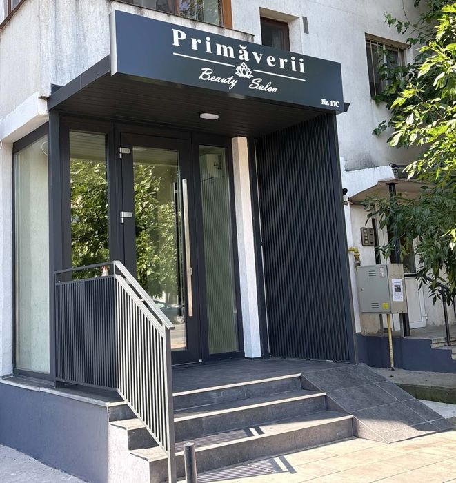 Inchiriez posturi de frizerie si coafor