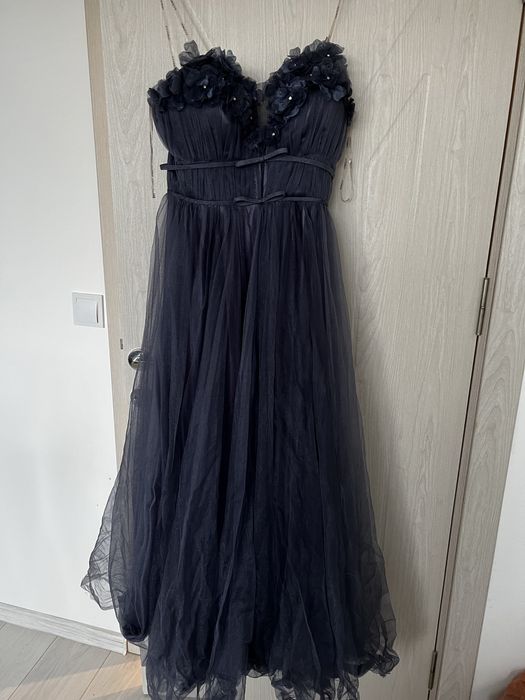 Официална рокля