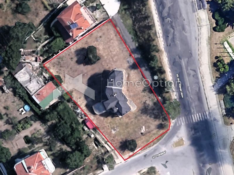 Продава атрактивен парцел /УПИ/ в село Тополи - Варна