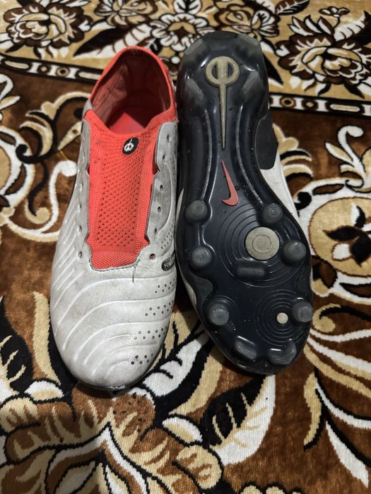 Продам бутсы найк