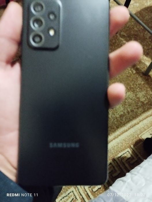 Samsung A52 zaryadchik va karobka dokument bor. Ideal holatda