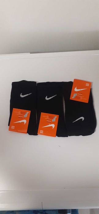 Памучни чорапи на Nike