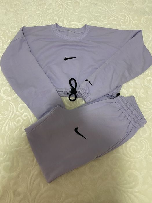 Nike екип с размер