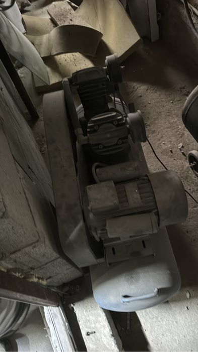 Компрессор 3фазный 200л