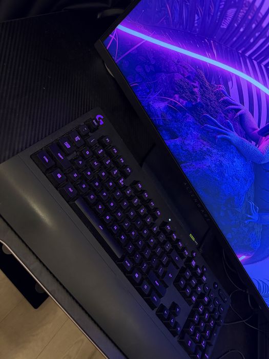 Гейминг Pc RTX 4060 Ti /Ram 32GB /SSD 2TB/Ryzen 5  + Alienware 180Hz Gaming Setup