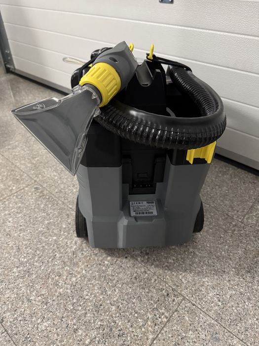 Karcher Puzzi 9/1 bp adv ( pe baterie )