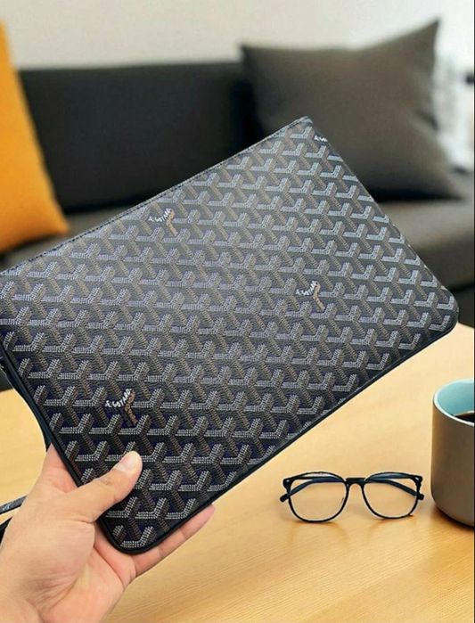 Стильная и элегантная Барсетка от GOYARD