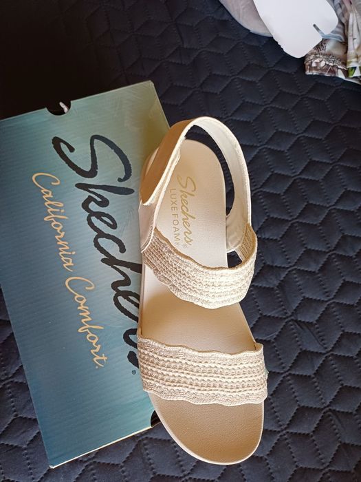 Сандали Skechers