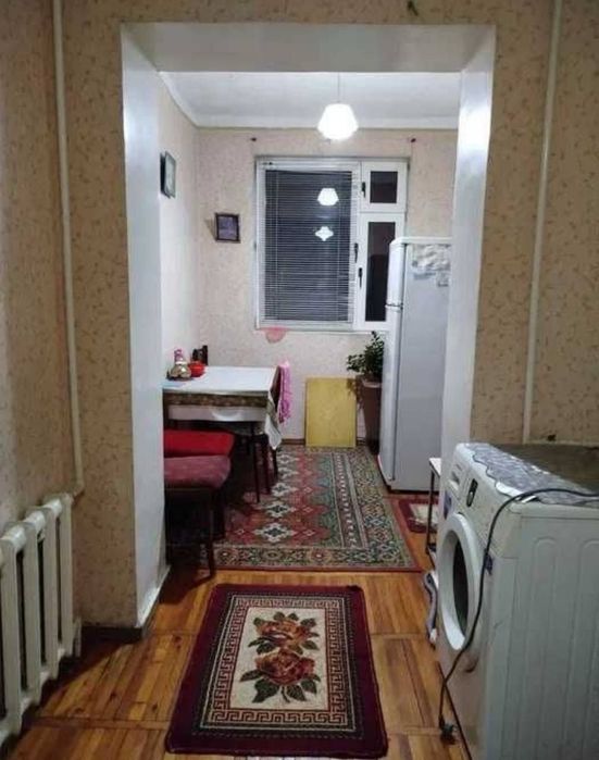 Квартира на С.Азимова 3/4/5 общ пл 72м /77 серия