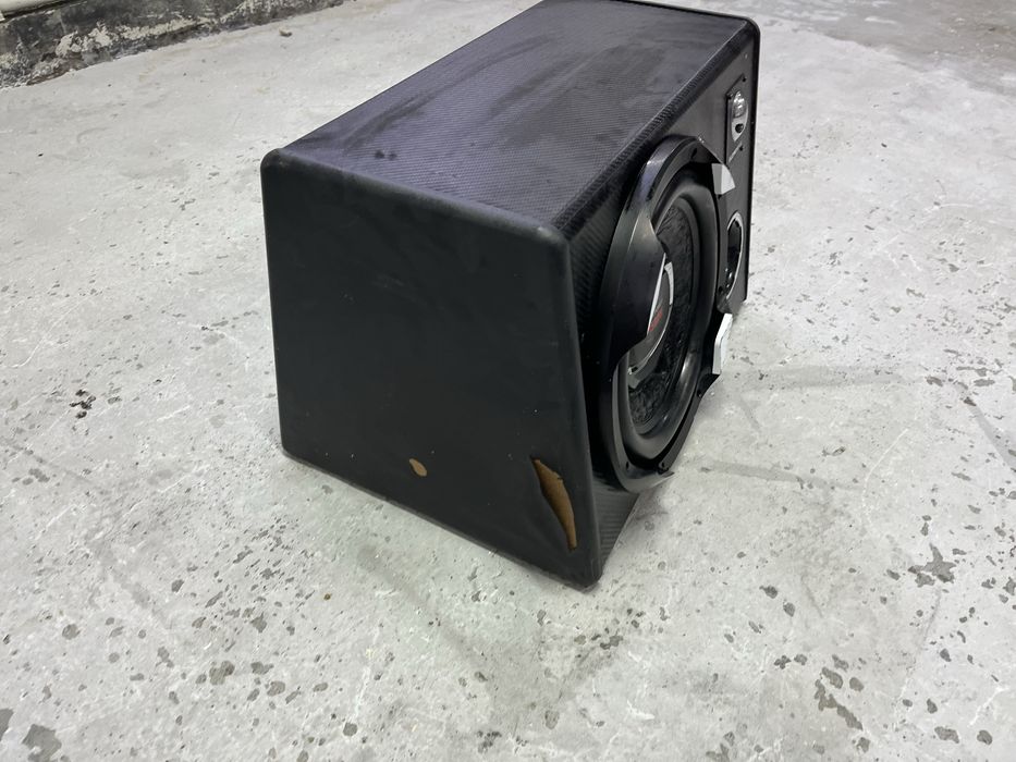 Продам саббуфир в машину 5 элемерт