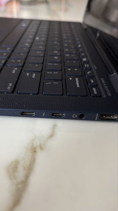 HP Elitebook Dragonfly - 13inch, touchscreen