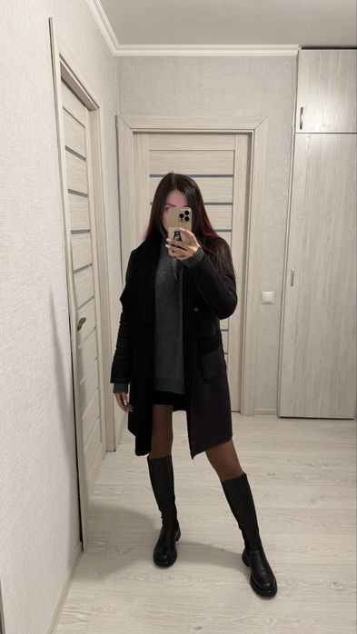 Продам 3 пальто и 1 тренч