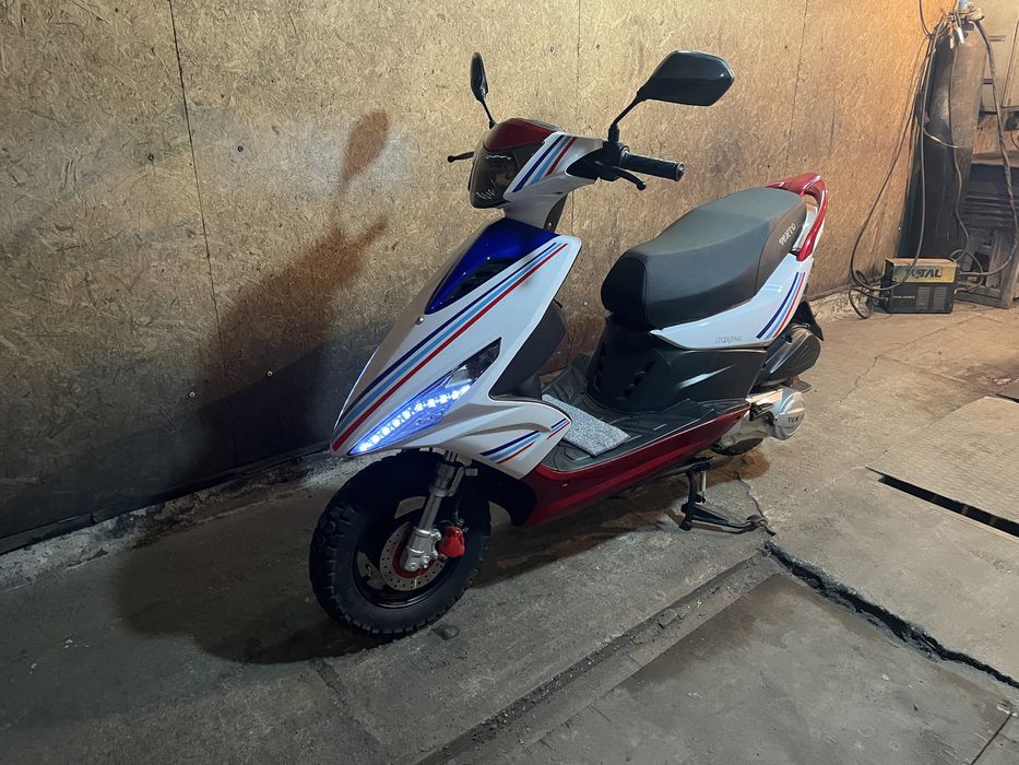 скутер мопед  Vento Corsa