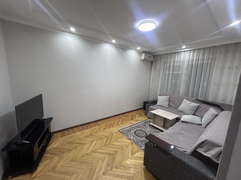 Сдается квартира 60 кв (Рисовый базар)