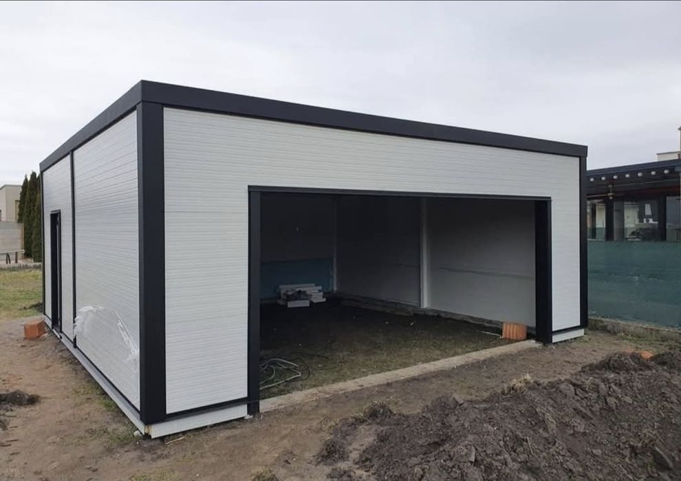Vand garaj de 14×7×3  totul la cheie
