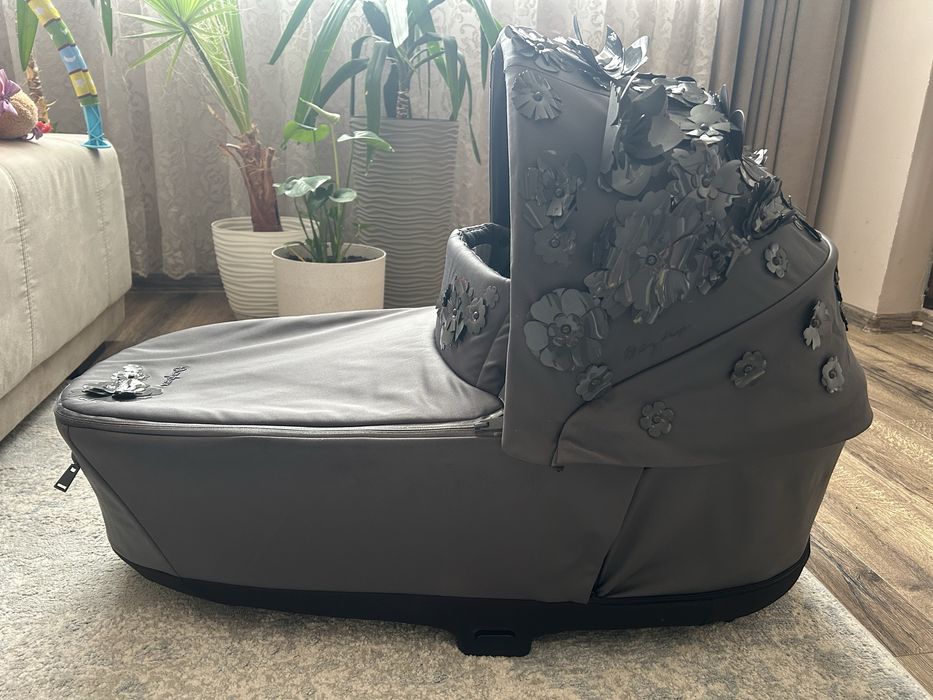 Кош за новородено Cybex Priam Lux