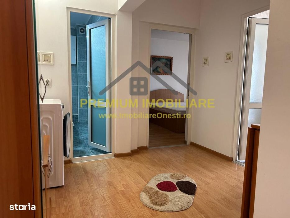 Apartament 2 camere de vânzare zona de jos, Onesti