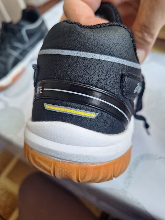 Обувь asics в хорошем состоянии