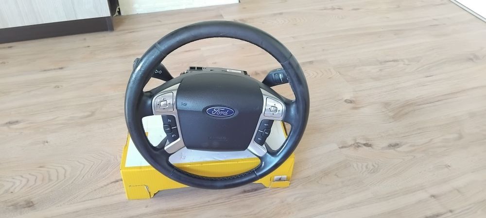 Продавам мултифункционален волан с аербег airbag и лентов кабел + лост