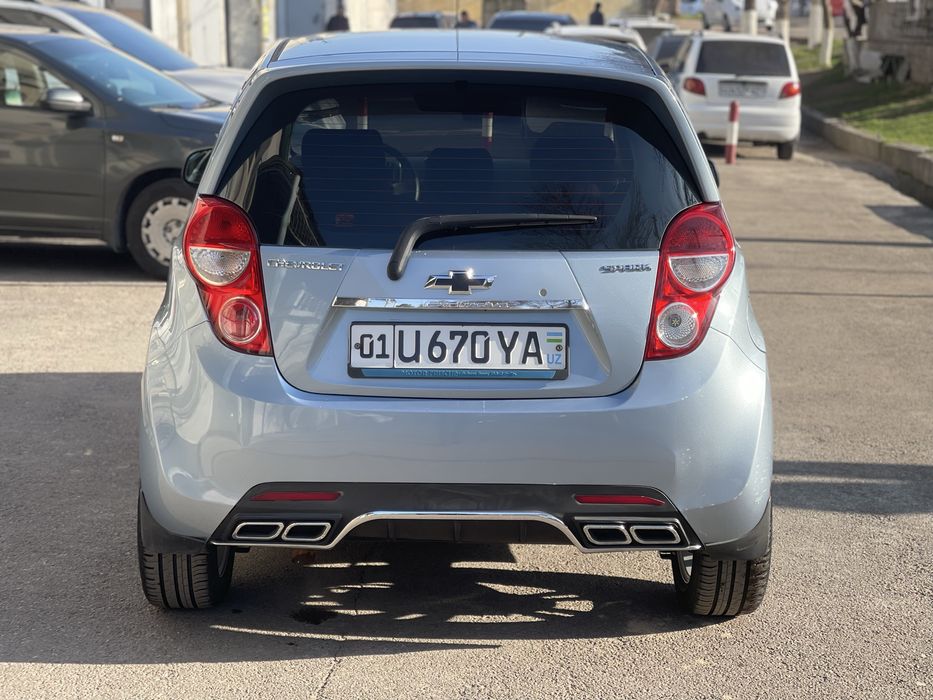 Spark sotiladi, Спарк сотилади delfin rang