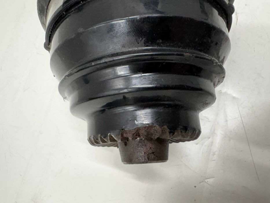 Предна лява полуоска БМВ Ф40 Ф44 Ф45 Х1 Ф48 Х2 Ф39 Мини Кънтримен