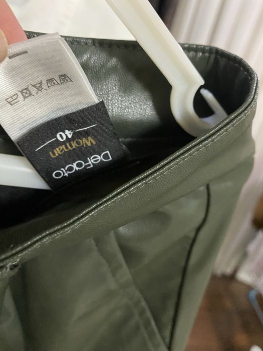 Брюки из эко кожи DEFACTO