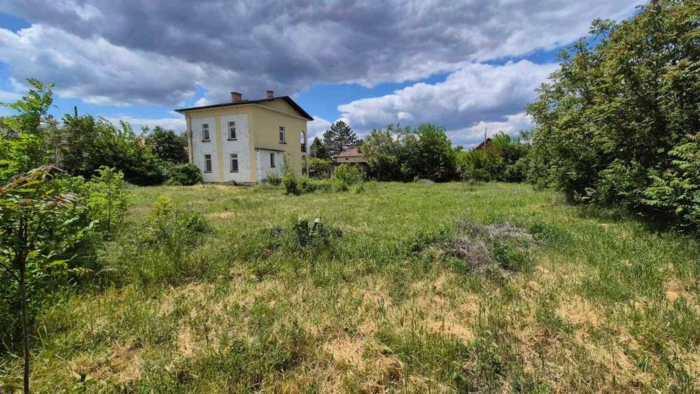 Продава се Къща в с. Девенци, Област Плевен - 375 кв.м за 130 €/кв.м - Снимка #15