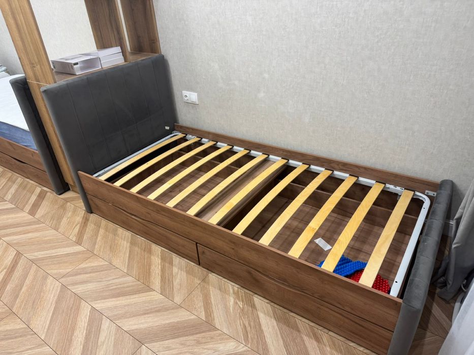 Срочно продам всё это! (кроме стула).