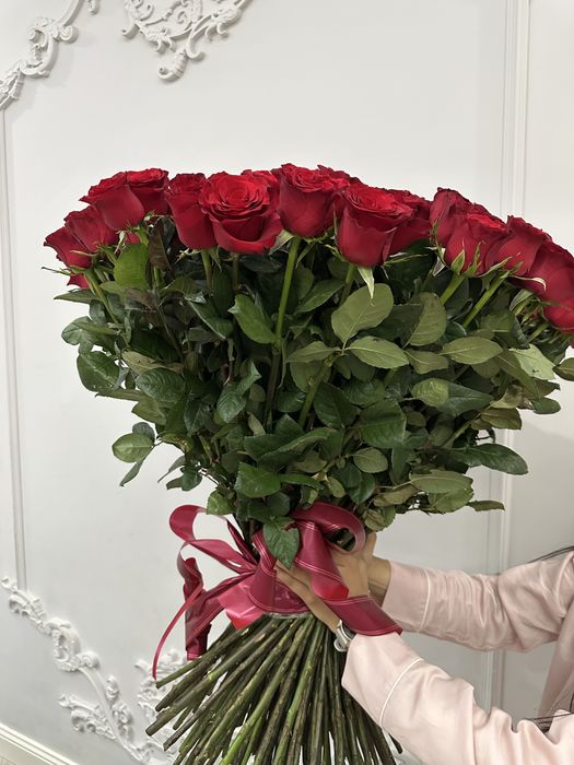 букет из 151 красных роз