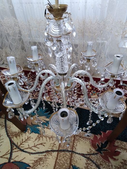 Люстра хорошего качества